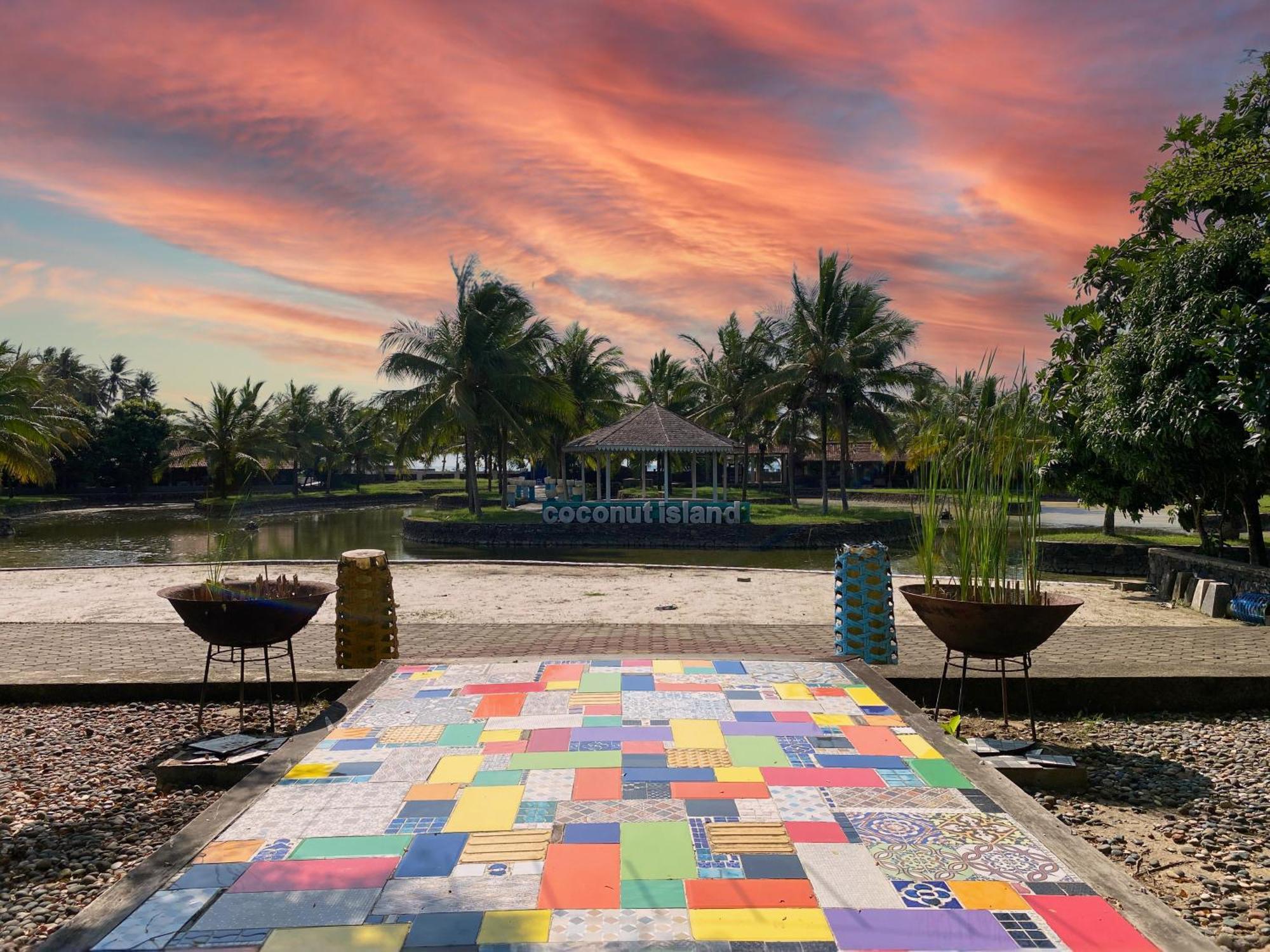 Avery Coconut Island Waterpark Beach Resort Carita Exterior photo