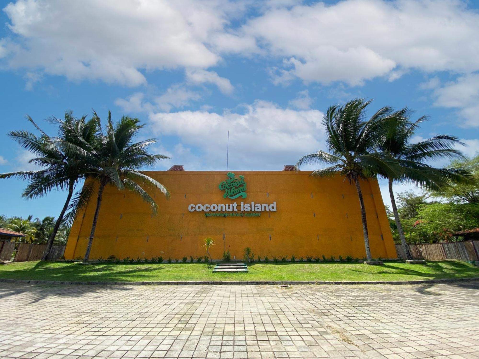 Avery Coconut Island Waterpark Beach Resort Carita Exterior photo